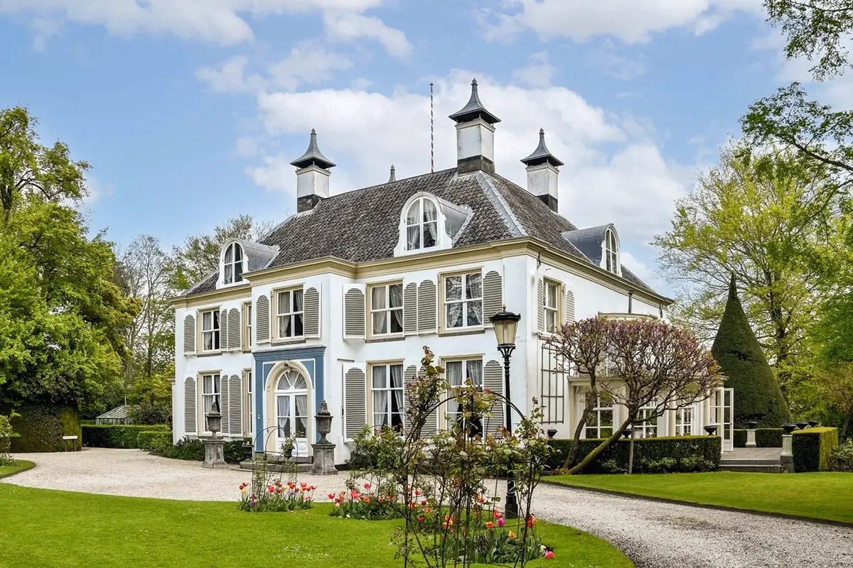 Why Dutch real estate?